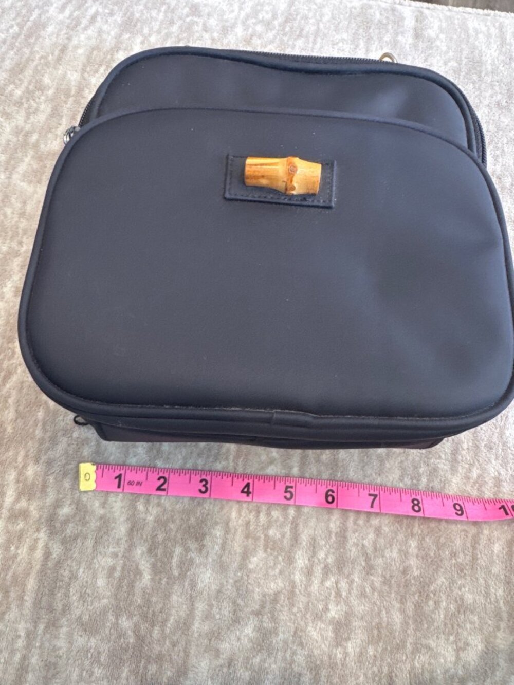 Avon Vintage Nylon Travel Bag Black with Bamboo Handle - Picture 9 of 10